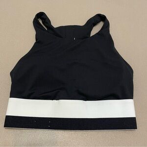 Fabletics Sports Bra Black White Medium impact XXS hidden pockets